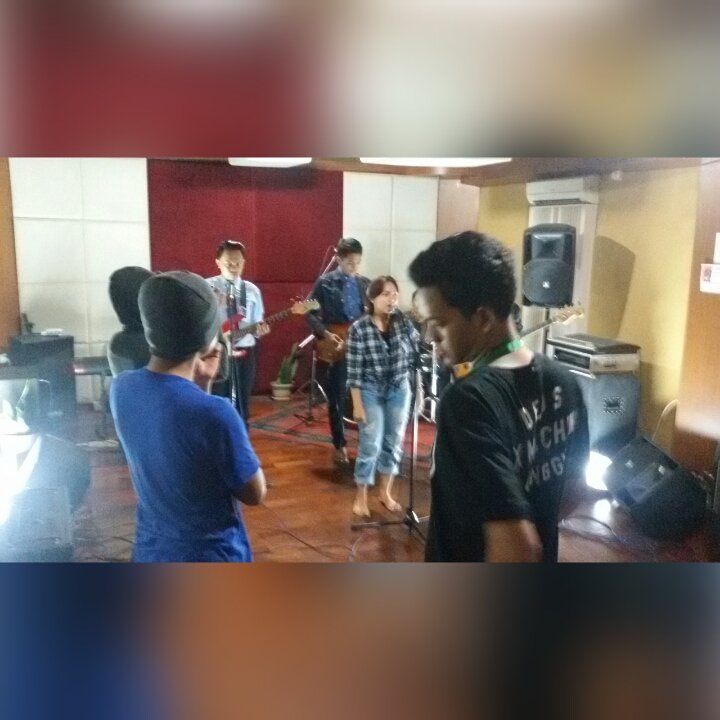ofcClivora's tweet photo. Shooting Indonesian sound festival https://t.co/IUJbP1xELZ