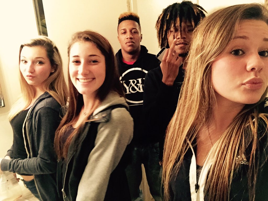 StacyStalzer5's tweet photo. my babies ❤️❤️ https://t.co/q11Vuwk8dL