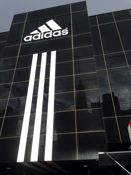 colorsof5sos's tweet image. calum // black adidas