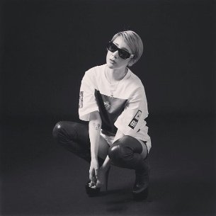 서.인.영 
 이미지가 쎈언니, 도도함, 털털함으로 이미지가 잘 잡혀있는데요
   나이도 어느정도 있고 중년연령대에 비해 아직까지도 섹쉬한 이미지가 강해 점저더 이뻐지는것같습니다!
 #서인영 #주얼리  팝엔터