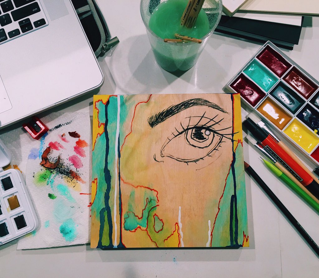 AndreaRussett tweet picture