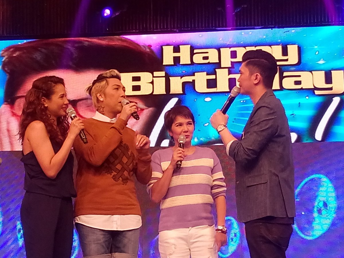 itsShowtimeNa's tweet photo. Happy Birthday din sa Mr Suave, forever young, dance master kuys @VhongX44!! #ShowtimeTrabahuLa https://t.co/5XyglLusPP