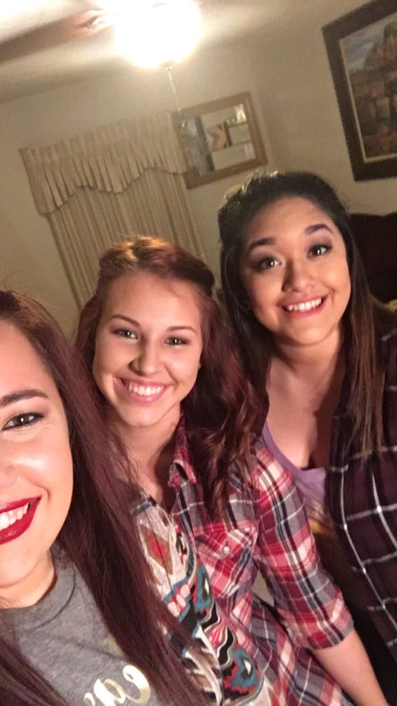 KAnneMoon's tweet photo. GNO @ the bowling alley. 🎳 @_toniediana @KristaRayne https://t.co/t6koP8Wtht