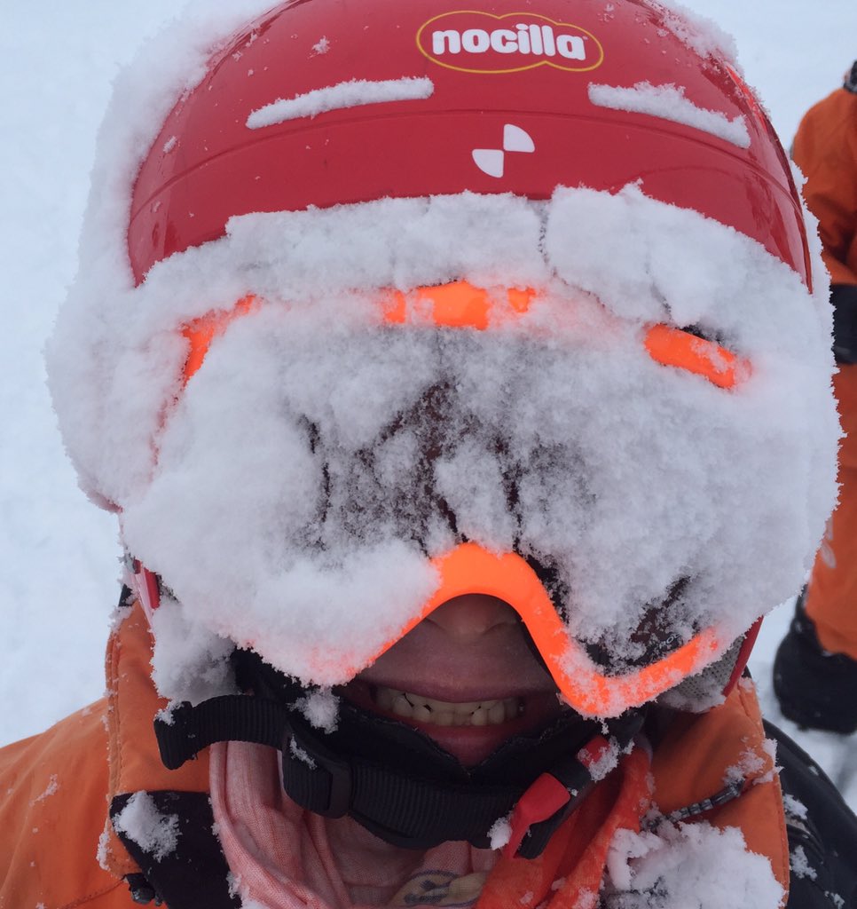 LULAMARTINEZPER's tweet photo. @clubesquiceva @baqueira_beret #neupols https://t.co/9g2pHZxWyx