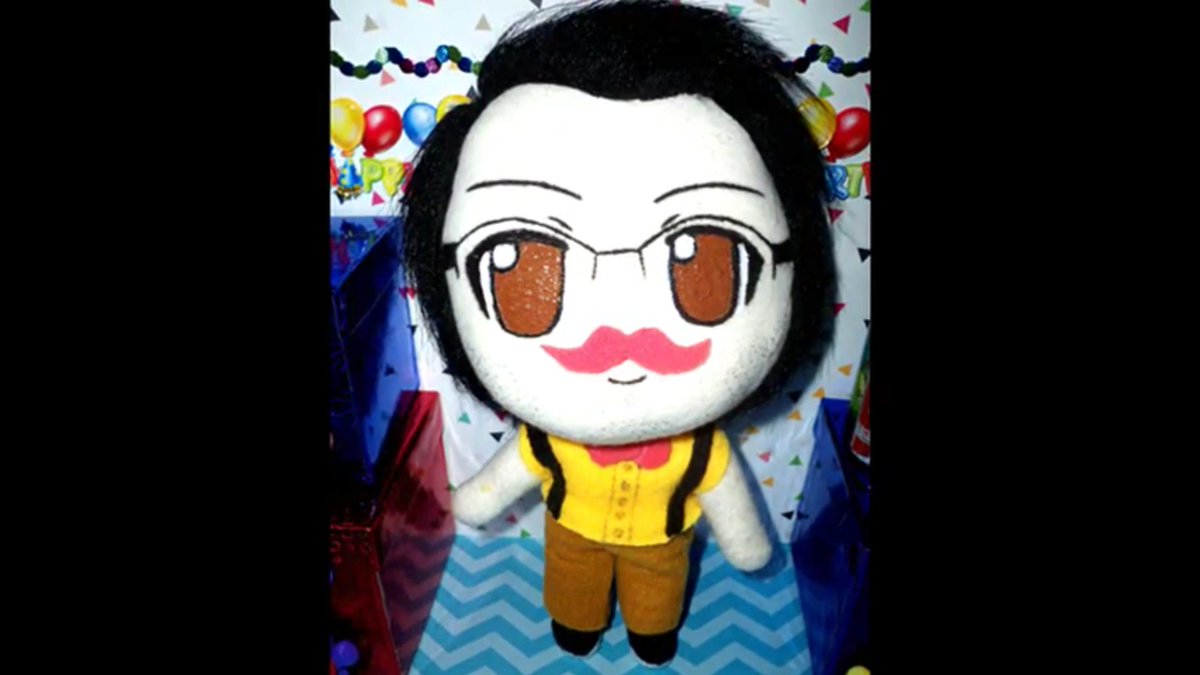 GoldenGamer52's tweet photo. @markiplier you too you should totally make human plushies of yourself and sell them. People would go nuts of them https://t.co/VldPZKbOiR