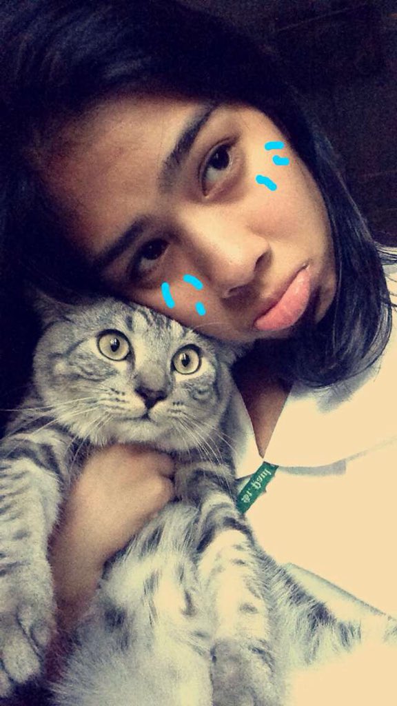 cecilleyeah's tweet photo. he gets me yknow? #lifewithloki https://t.co/l6p7Cn2jaj