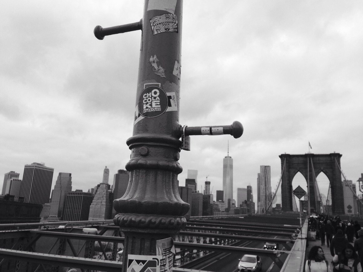 KeChocola's tweet photo. ChocolaKe on the Brooklyn Bridge ... https://t.co/e6GhfnTkzo