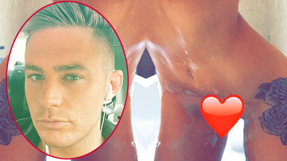 what a lad scottgshore responds to charlottegshore s x rated nude snap in t...