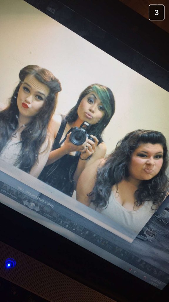 aishaaagee's tweet image. Naly and I go waaaay back. #since16 #to20 #andnow24