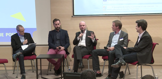 CMITfr's tweet photo. A voir le Live de la Journée de l’Innovation @labcom avec @JeanDenisG @CMITfr https://t.co/TJ3WAO4k85 #LBPLive https://t.co/cyY4X6A8bj