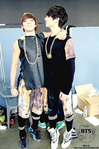 BXBRPW's tweet photo. #picreq JIKOOK 2 https://t.co/yctzWcUROA