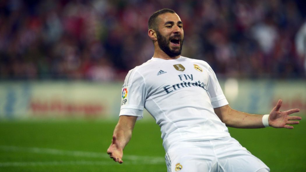 GenerationBleus's tweet photo. Un Karim #BENZEMA étincelant et auteur d'un Golazo malgré un #RealMadrid décevant.
https://t.co/qFinJFyauf https://t.co/JamCJQ2TsF