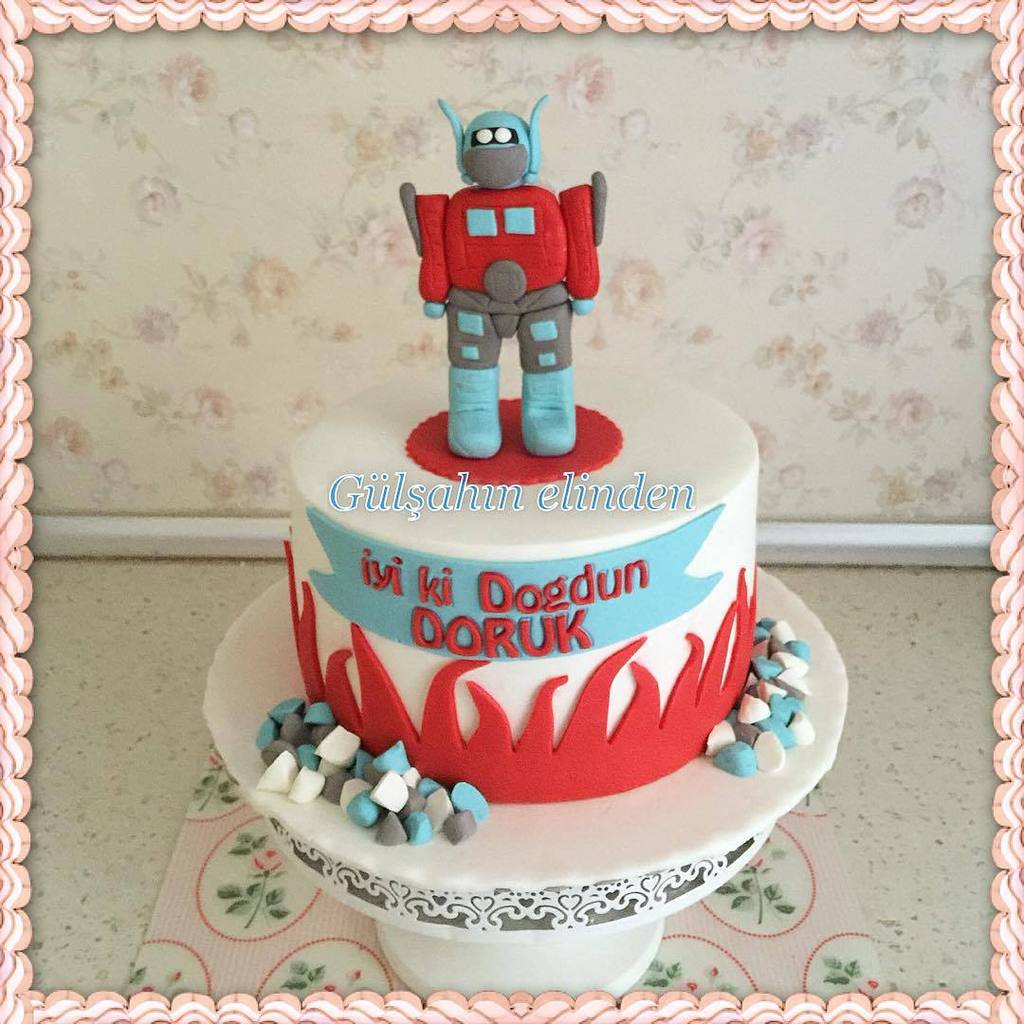 Otherbots's tweet image. Mutlu bol bereketli haftalar 💕
#transformer #robot #robotpasta by gulsahinelinden