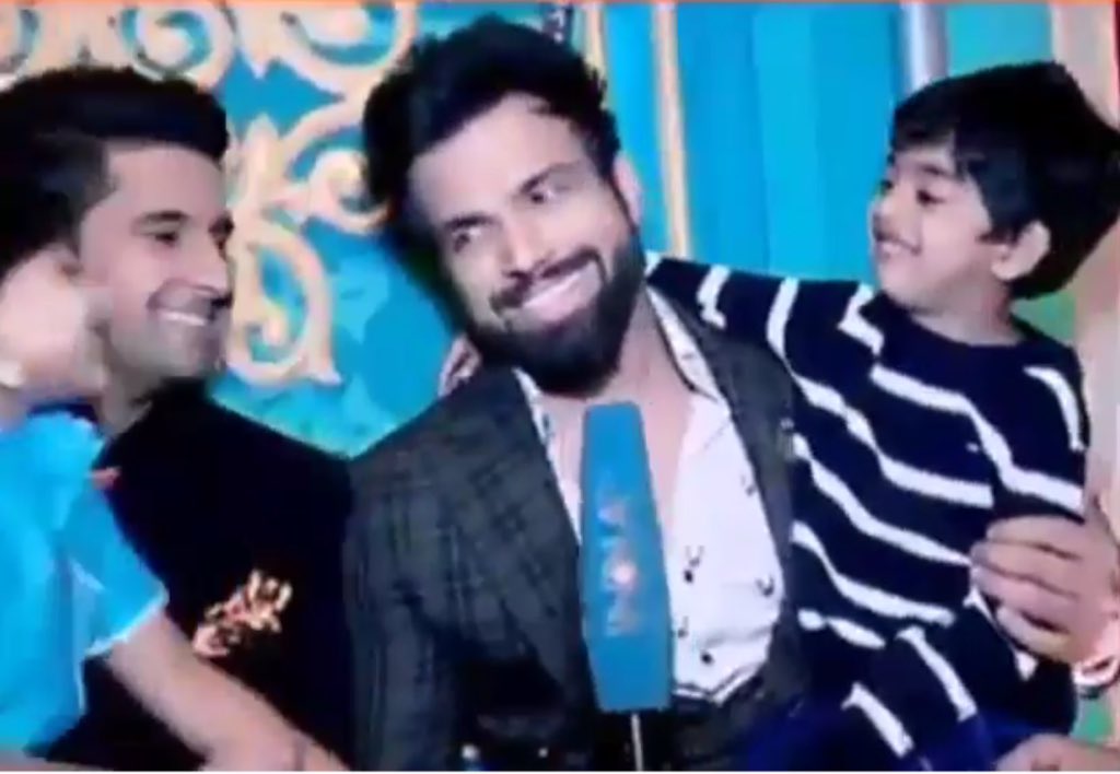 Embedded image permalink