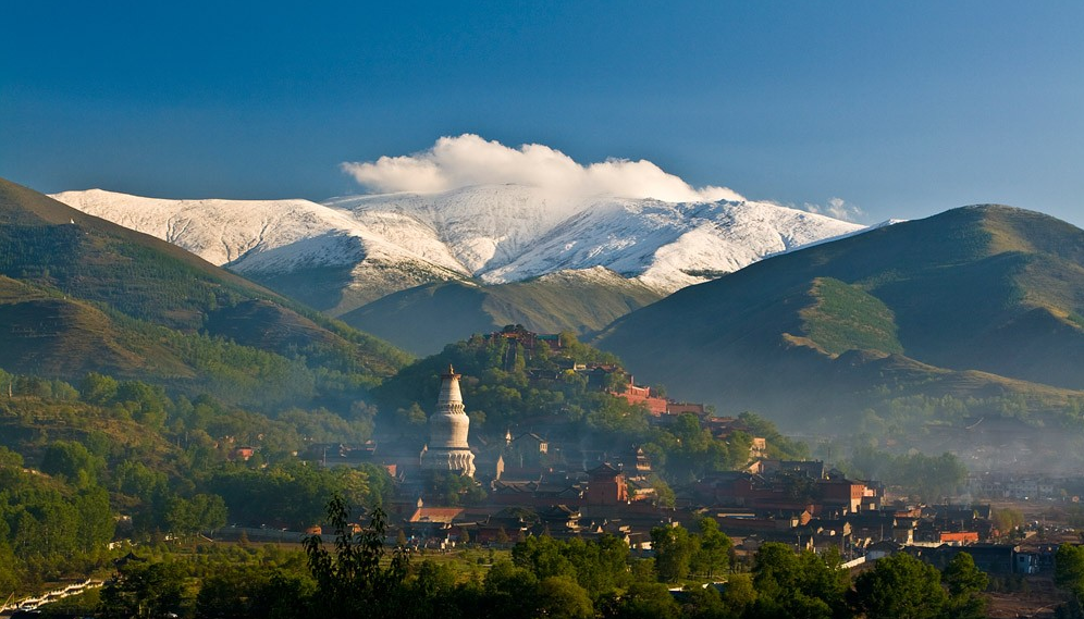 China_Travel_b's tweet photo. 五台山。中国四大仏教名山の一つで、文殊菩薩の聖地とされている、世界遺産の霊山。（山西省）https://t.co/YRyimi7yuJ