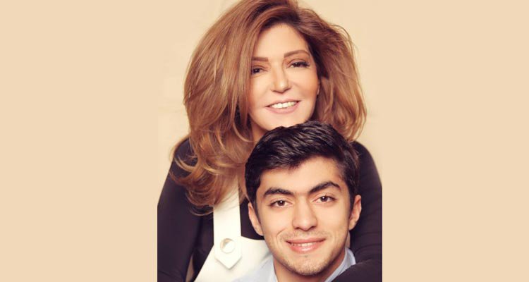 Hala_Magazine's tweet photo. #ابن #سميرة_سعيد يحرجها
https://t.co/hYiSTX8lsK
@SamiraSaid https://t.co/2pNpMz4sBW