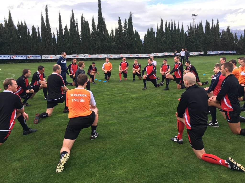 RoyalBelgianFA's tweet image. Focus en high intensity bij onze refs op de voormiddagtraining! #stagerefs