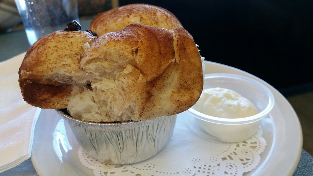 Jamms_LV's tweet image. I HAD to take four of these home on New Years Day! Delish! #PotOfBread
#JammsRestaurant
#BestBreakfast
#BestLunch