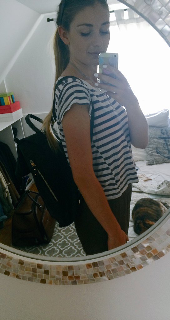 retrobecca's tweet photo. Look at me! Back to school I go! https://t.co/0sRrzxslkO