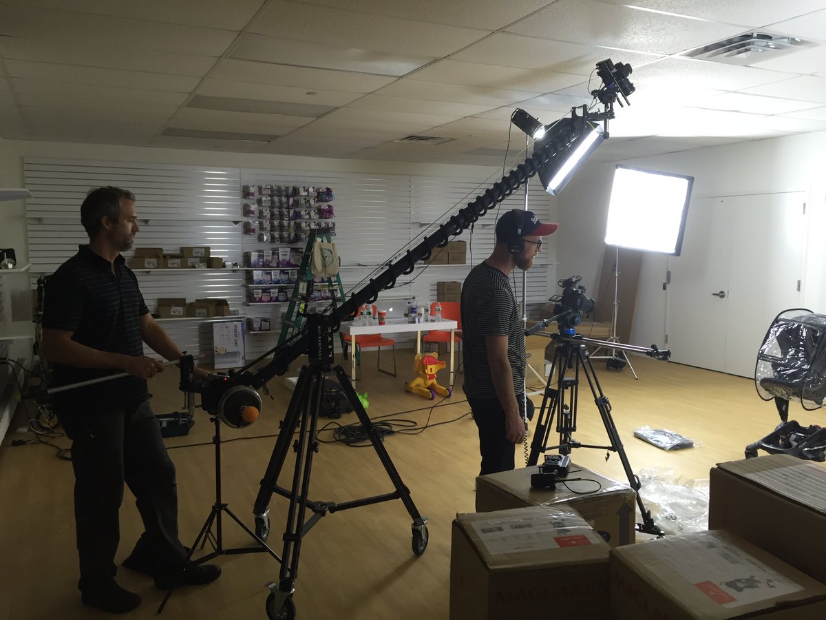 Gogo_Studios's tweet photo. GGS Resolution: Use video to drive conversions with measurable results. #gogostudios #mondaymotivation #backtowork https://t.co/4objefvg5w