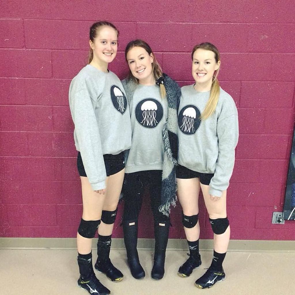 ezzylynn's tweet photo. Squad goals ๐ | #yaysports #volleyball #squad #thisisyourcrew #jellyfish https://t.co/6iUkiKYKIe https://t.co/42gO0ThRq5