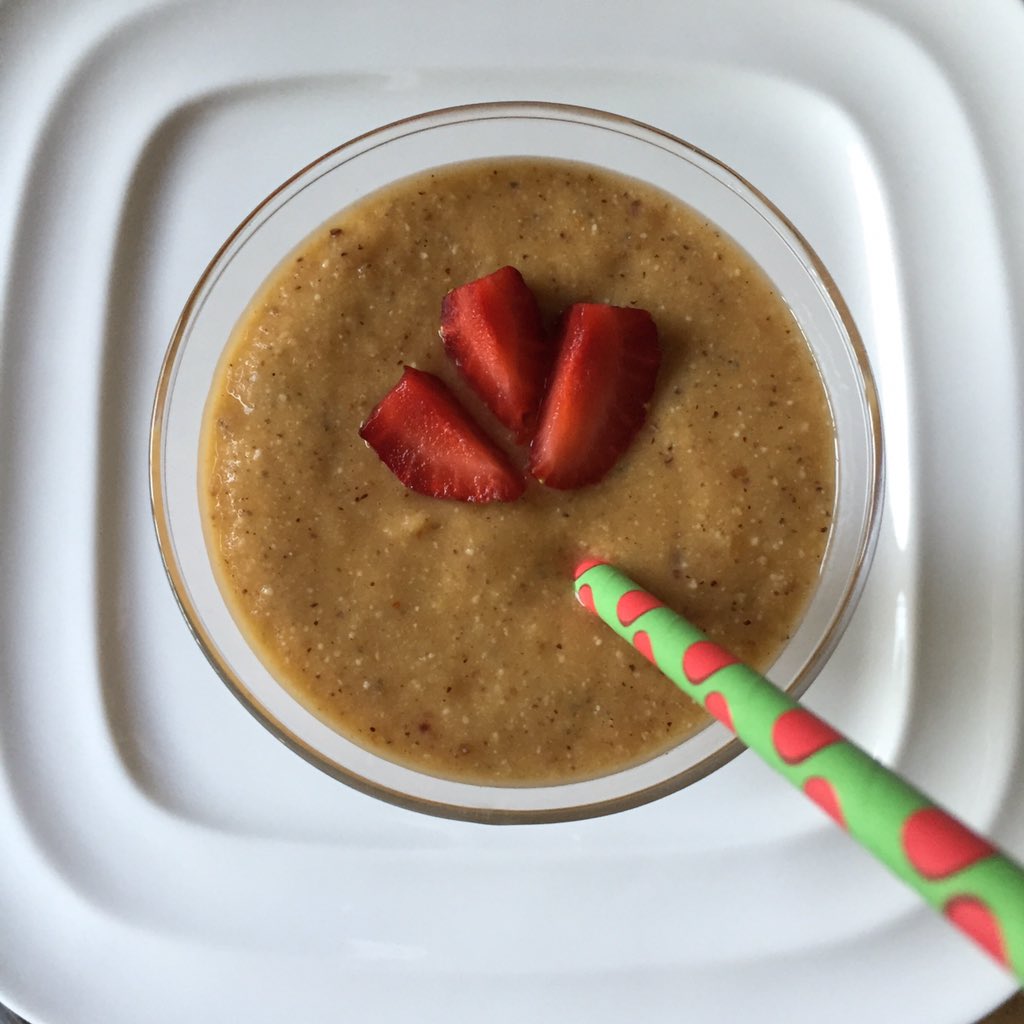 catherine_nell's tweet photo. Day 1 of 30 Day Challenge - eat slowly &amp; mindfully. Mindfully sipping my smoothie. #UltimateYou #30dayChallenge https://t.co/h7S0bXJAQp