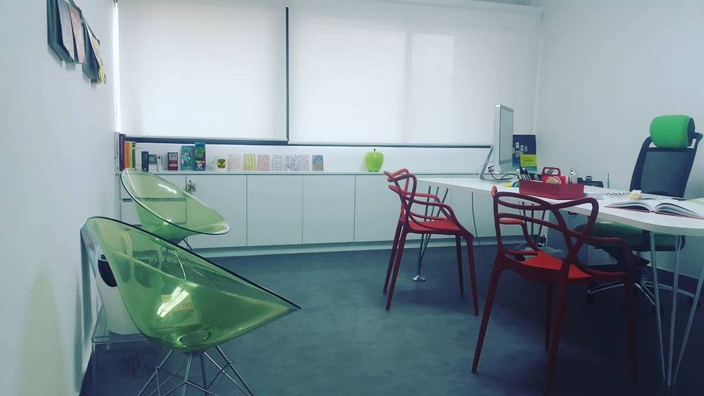 hoverGENIE's tweet photo. #DesignShowCase #WebDesign by rana.hamandi iltdesign space: Main room
#space #interiordesign #inrerior #designstudi… https://t.co/6DCLpLNhU2