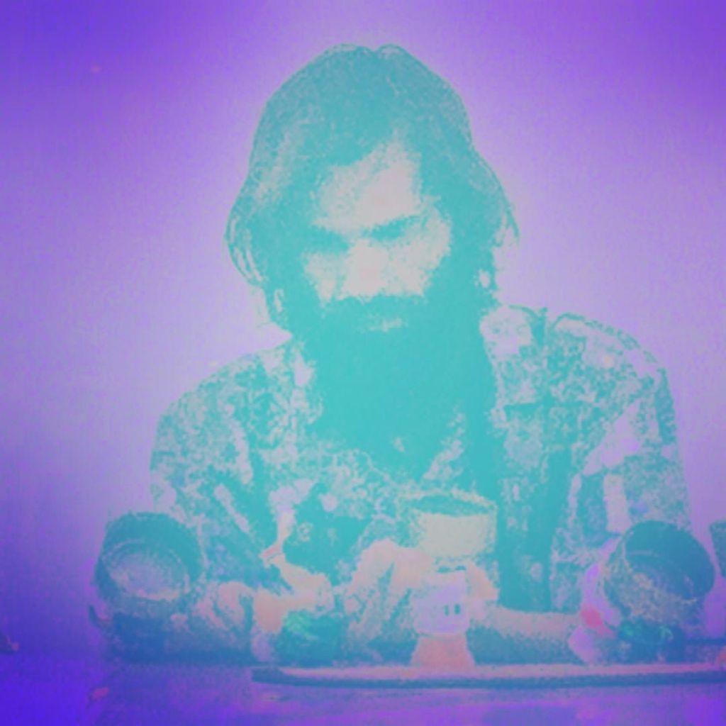 diegovideco's tweet photo. #MishaMarks playing musical toys at #mucaRoma with #GeneraciónEspontanea https://t.co/fs9VVcyUPe https://t.co/wfZTXLMP7T
