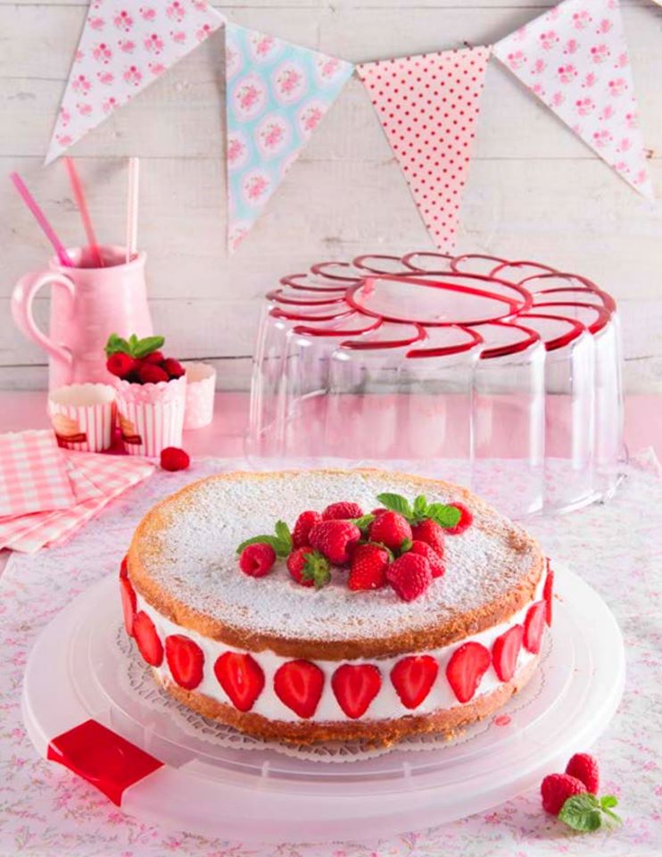 snips_srl's tweet photo. Non rovinare la tua opera di #CakeDesign : trasportala comodamente con il bellissimo #portatorta #Snips :) 
#torta https://t.co/zogsct1a6y