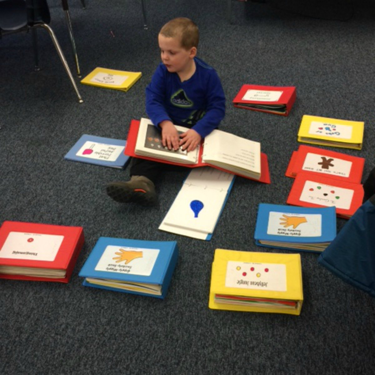 Today is #WorldBrailleDay! We celebrate #LouisBraille &amp; gift of #brailleliteracy!  bit.ly/1OtR8Nm #braille