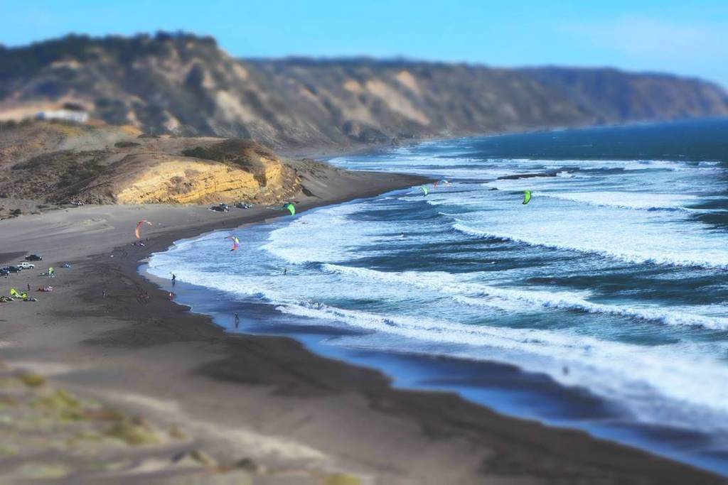 weKitesurf's tweet photo. Kitesurf. 🌅
#travel #montaretina #wonderful_places #road #roadtrip #world #earth #igers #igaddict #vscochile #vscos… https://t.co/9mZugVjKjs