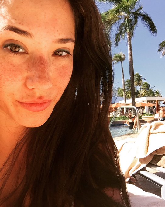 Only 2 days left in Puerto Rico 😭 https://t.co/Ml08BCABUW<a href="/tag/ass"class="tags"><span>#ass</span></a><a href="/tag/tushytuesday"class="tags"><span>#tushytuesday</span></a>