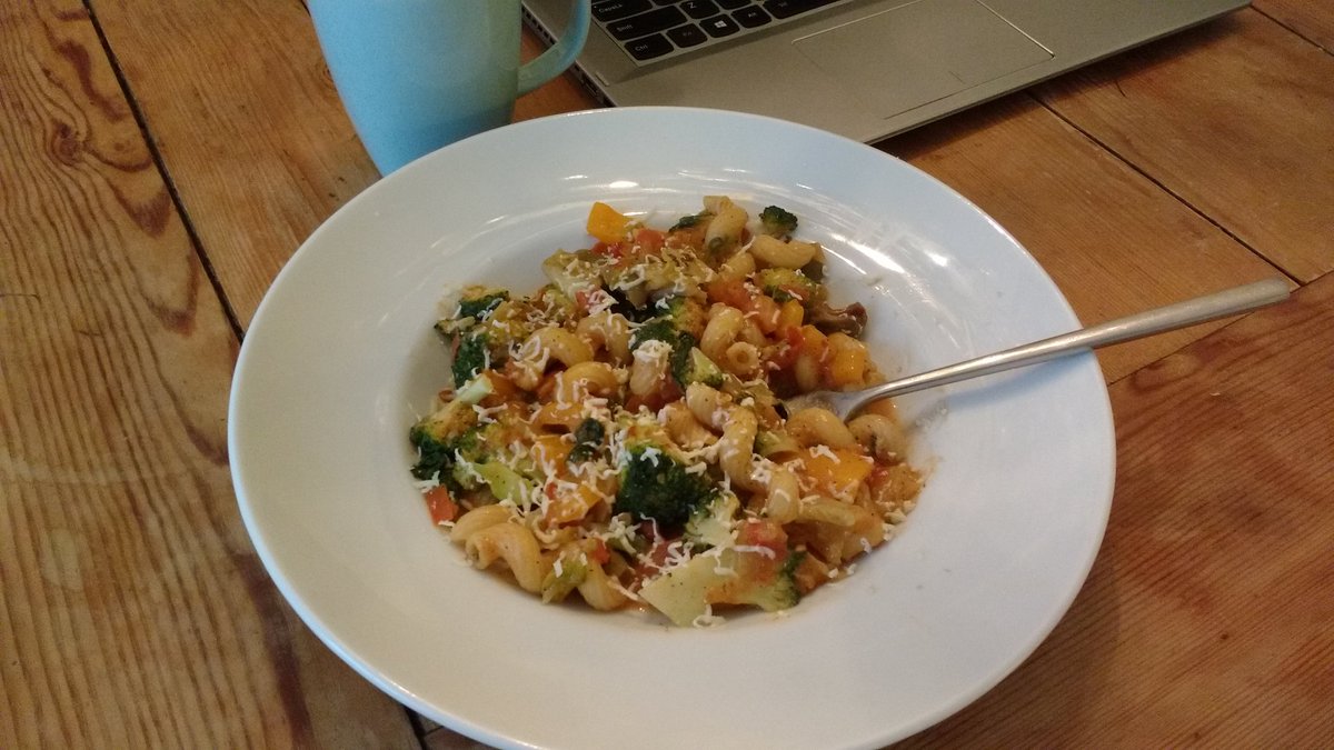 nutriapt's tweet photo. Tired of hungry and junky evenings. Try pasta salad. Goodness of vegs n taste of cheese! #healthyevenings #nutriapt https://t.co/SOQgUOgnzr