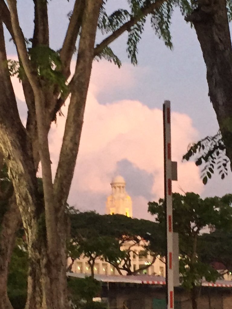 HCunite's tweet photo. "@turtlesnailtree: #whyHC morning assembly sunrises" https://t.co/jL0MpTKacn
