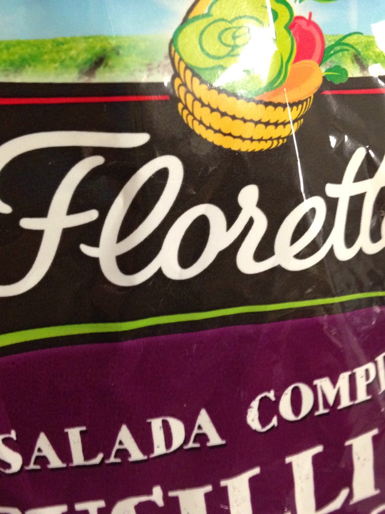 Anytakris's tweet photo. Los de @Florette_es subsisten gracias a que tengo que comer todos los días en el trabajo. #comidaexpress https://t.co/IIebSatFXv