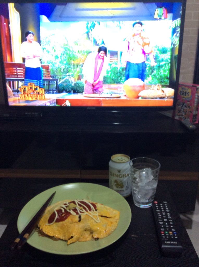 bk0229's tweet photo. 自炊がいいわぁ

オムそば旨し https://t.co/OwWyO5nyXx