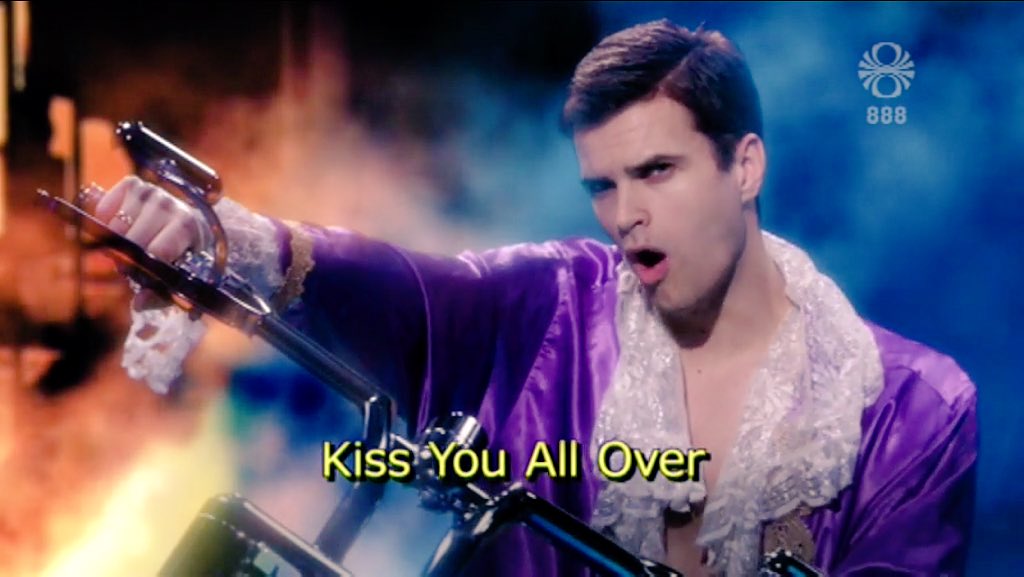 Vissir þú að #icehot1 úr #skaupið er í Improv Iceland og mun sýna í Þjóðleikhúskjallaranum í febrúar? ➡️ midi.is