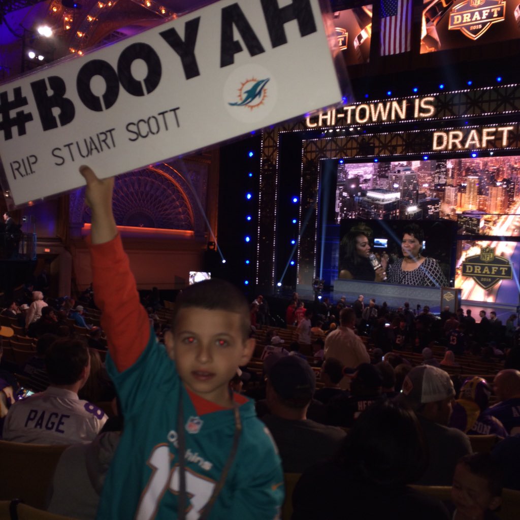 Dolfin55's tweet photo. @richeisen @StuartScott @UNC_Basketball #2015NFLDraft RIP #StuartScott https://t.co/gxPOclmhyX