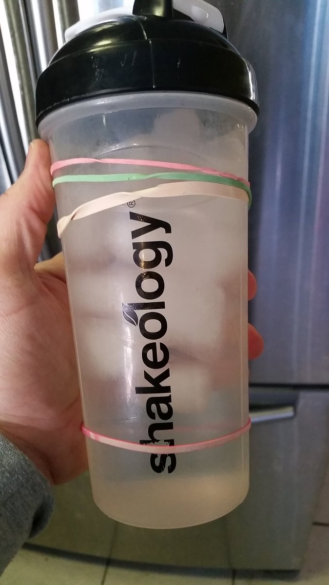 Don't forget to drink all your water today.  Remember 1/2 your weight in ounces. Elastics make good reminders.