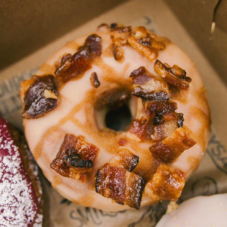 miaminewtimes's tweet photo. #Miami's best eats and drinks this week. https://t.co/0VpwOowlW0 @TheSaltyDonut @DrSmood https://t.co/RWl82PiLwJ