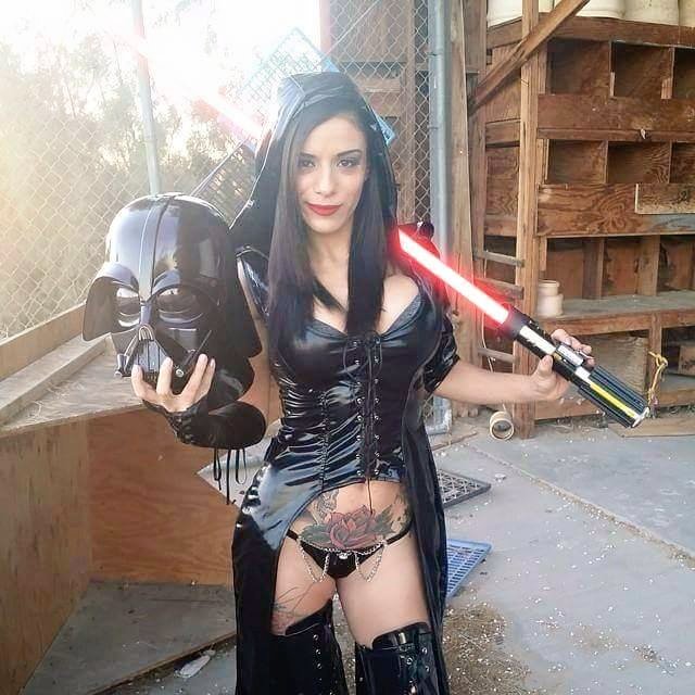tatuadasBR's tweet photo. Star Wars. <3 https://t.co/aRLbNgLaJQ
