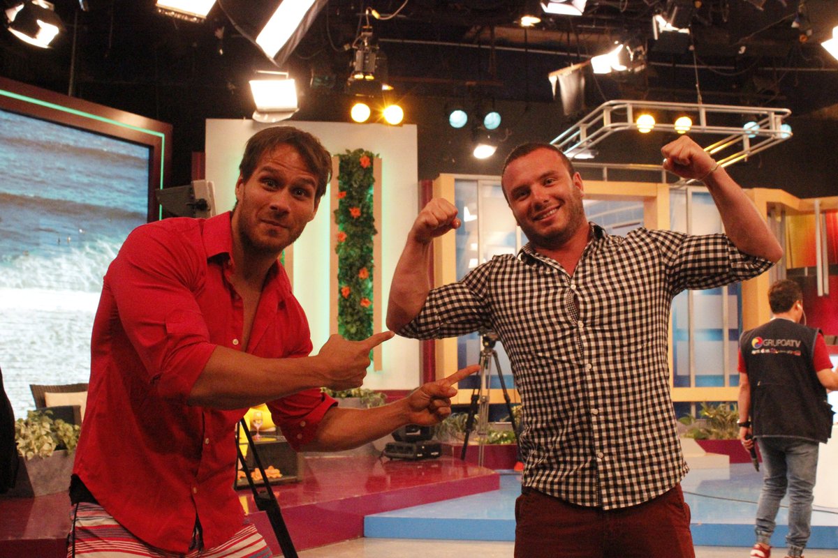 atvpe's tweet photo. ¿Será Jenko el nuevo 'jale' de Combate? Comenta con el HT #HolaATodos https://t.co/Gmp9tIqtK7 https://t.co/k64gAIn1U3