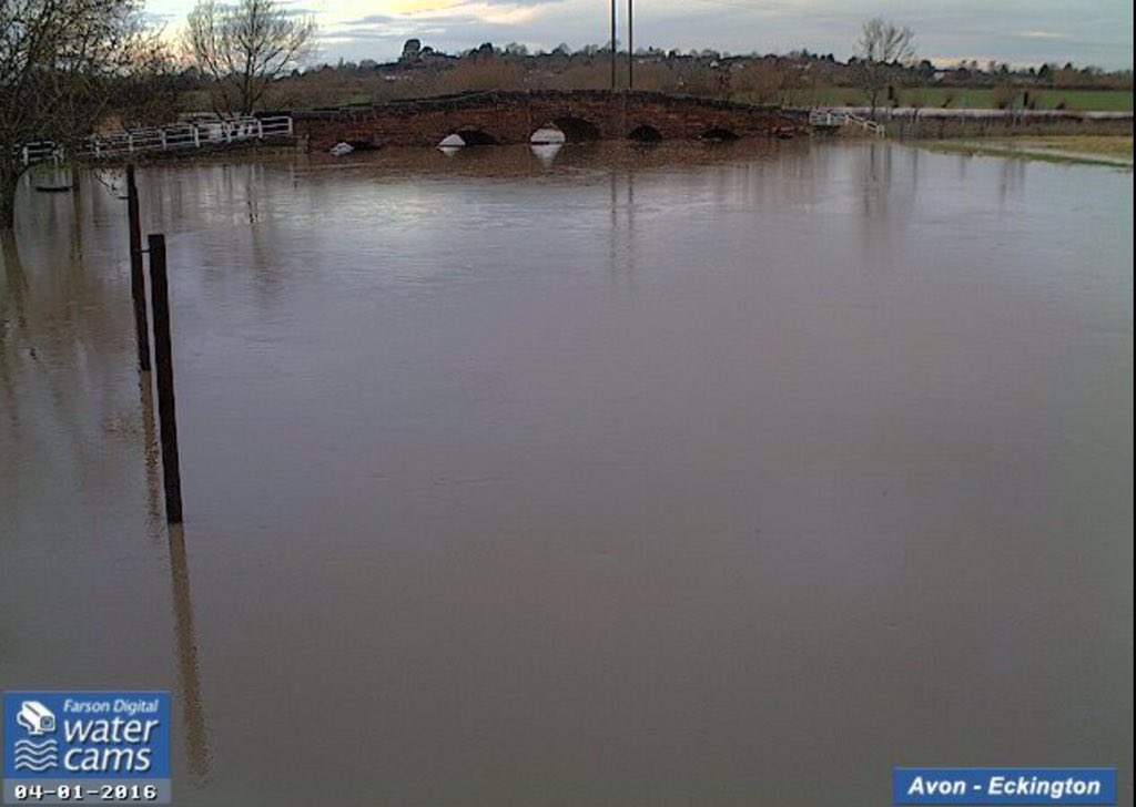 DaveThroup's tweet photo. Avon at Eckington #worcestershire risen a lot today. Road &amp; bridge now closed. Follow @WorcsTravel for updates https://t.co/lFUgTSn4Xx