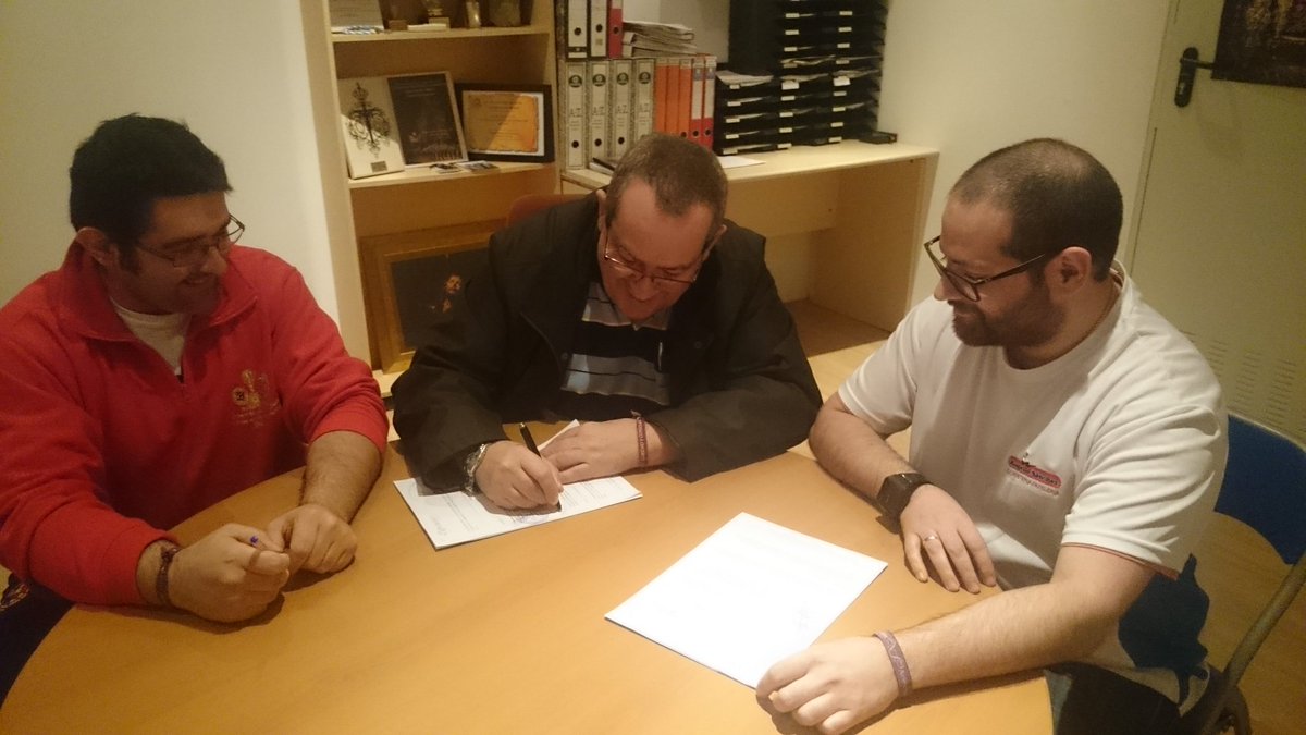 Expiracionjaen's tweet photo. Empezamos el año con la renovación con los hermanos de @SantaCenaJaen para acompañarlos otro Domingo de Ramos https://t.co/YeJyfQU0fE