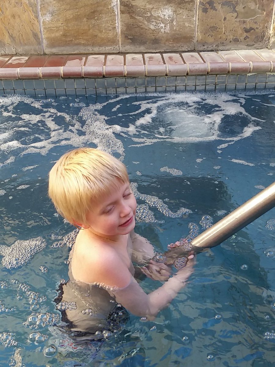 traciew43's tweet image. Pool time... Well hot tub