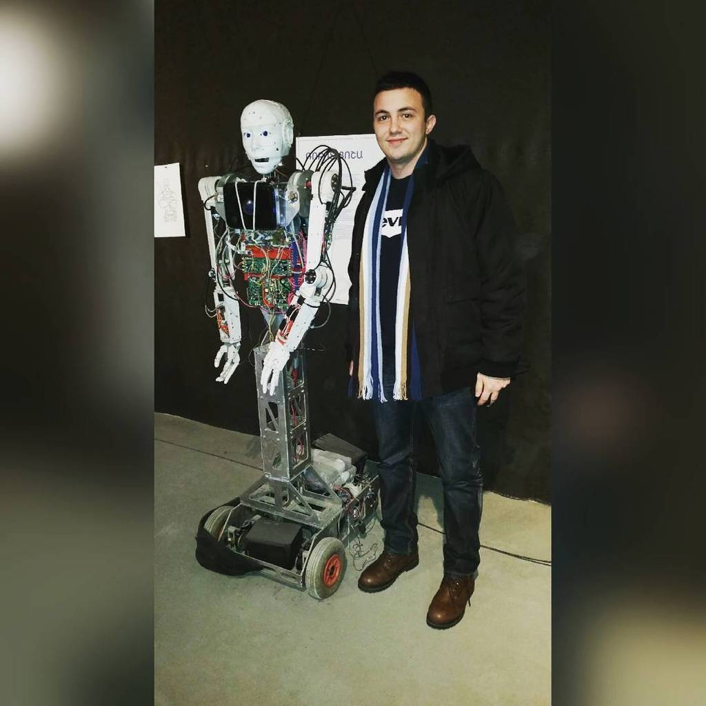 Otherbots's tweet image. Ball of Robots exhibition in Yerevan
#ballofrobots #balrobotov #interactiverobot #robots #robot #engineering #techn…