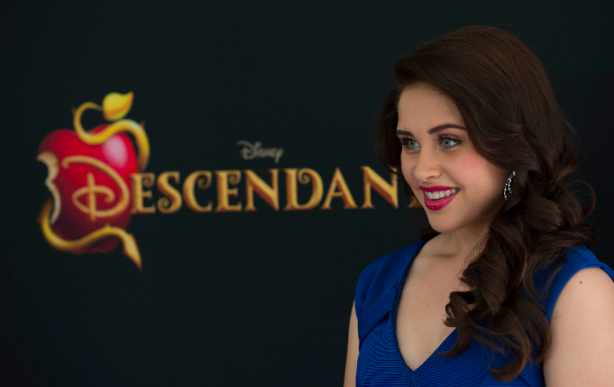 ysbnow's tweet photo. EXCLUSIVE VID: @Descendants2015's @brennadamico reveals what the red carpet is really like!

https://t.co/8re2N3NaNe https://t.co/lMKDcxzH0e