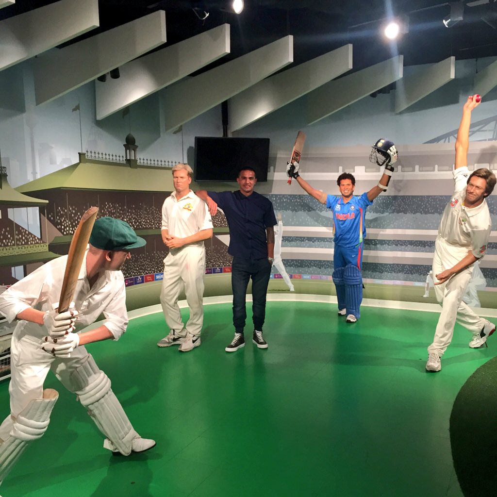 Tim_Cahill's tweet photo. Just hanging out with the guys @ShaneWarne @glennmcgrath11 @sachin_rt  and the main man #SirDonaldBradman https://t.co/WOV9OwvyqB