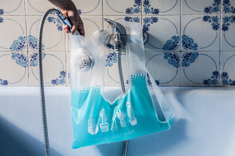 gizmag's tweet photo. WaterDrop puts water savings in the bag - https://t.co/oHf8CJwOIz https://t.co/NWHy3bVR9i
