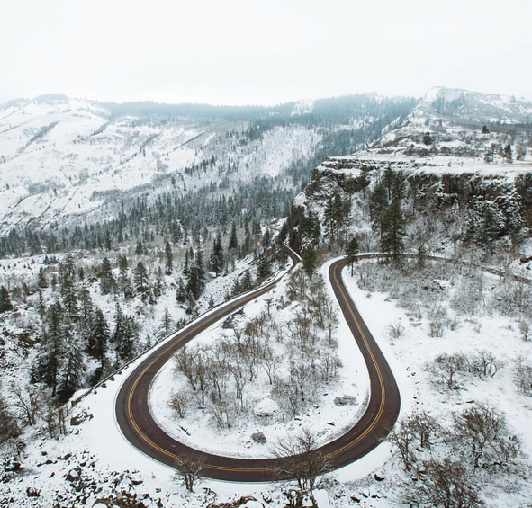 bipartisan_cafe's tweet photo. Need a few tips for safe driving on icy road conditions, #Portland? https://t.co/pknQvbzYoA https://t.co/xywCp4zino